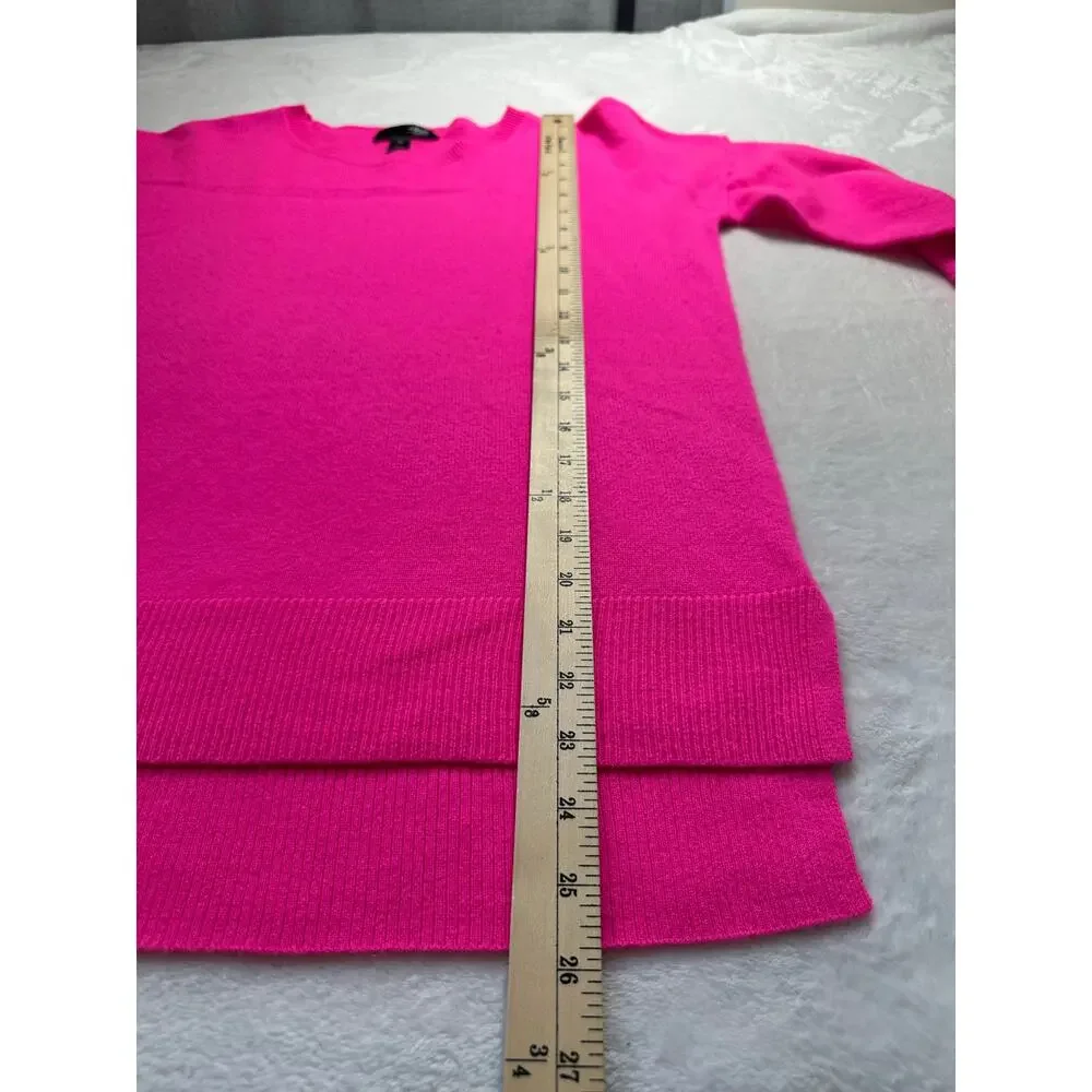 Aqua 100% Cashmere Hot Pink Size Small EUC Crewneck Lightweight